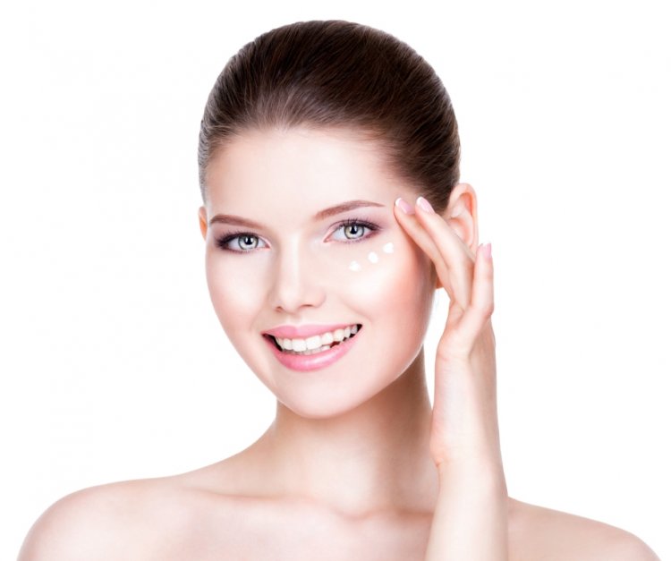 Home Remedies For Dark Circles: Organic Options For Brighter Eyes